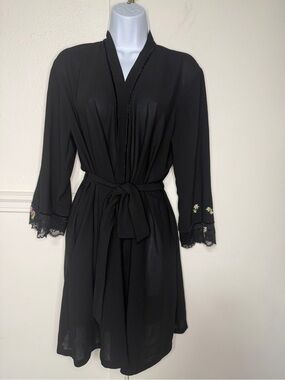 Oscar de la Renta Black Floral-Embroidered Lace Trim Robe M